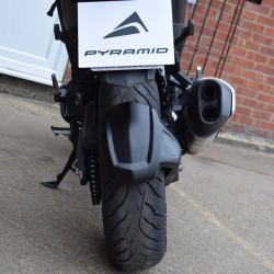 085190 : Pyramid Extended Mudguard Honda NT1100